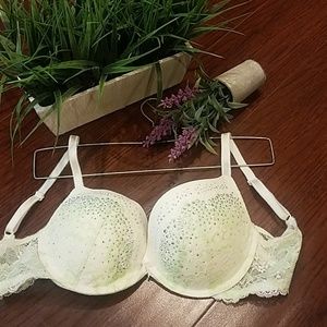 VS Dream Angel Push Up Bra